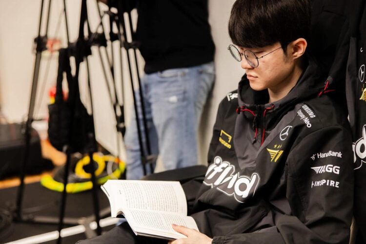 Faker: "Đọc Sách Giúp Tôi Cải Thiện Kỹ Năng Chơi Game"