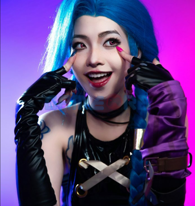 Mới đây, cô đã cosplay tướng Jinx và nhận được nhiều lời khen ngợi từ cộng đồng