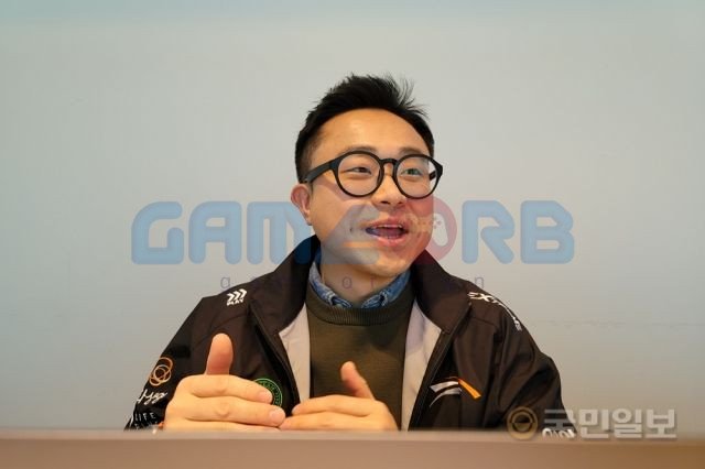 Giám đốc Điều hành mảng eSports của HLE, Kim Sung Hoon, đã có một cuộc phỏng vấn với Kukmin Ilbo